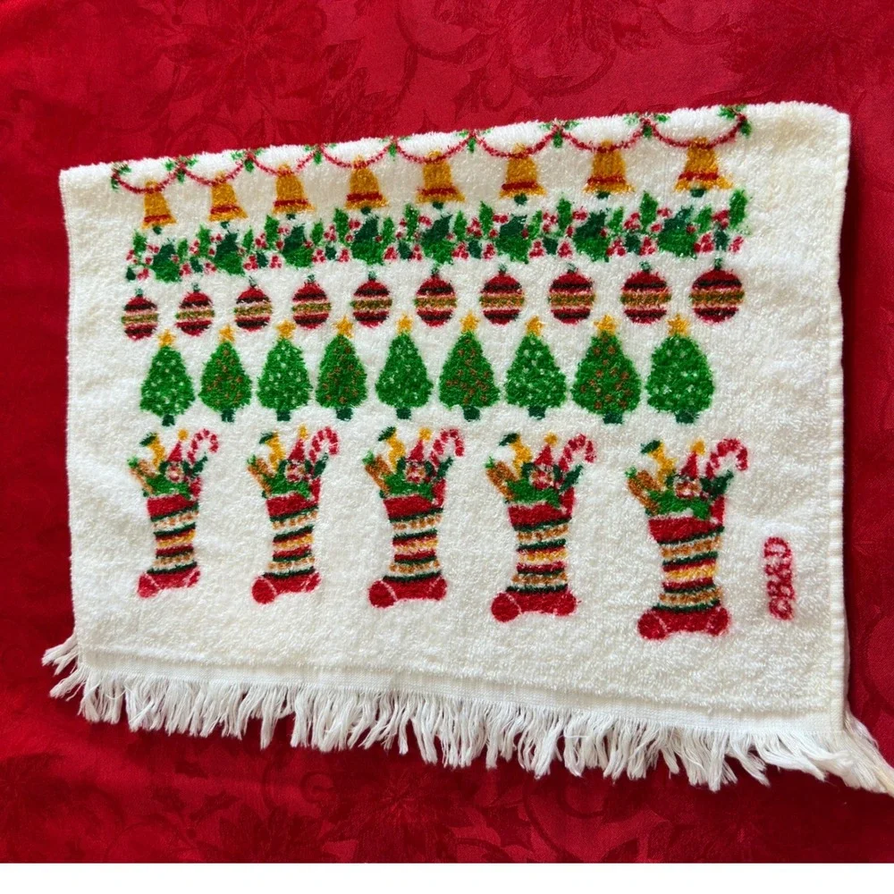 VTG Barth Dreyfuss Christmas Hand Towel Fringed Holiday Towel, 1980s Made in USA